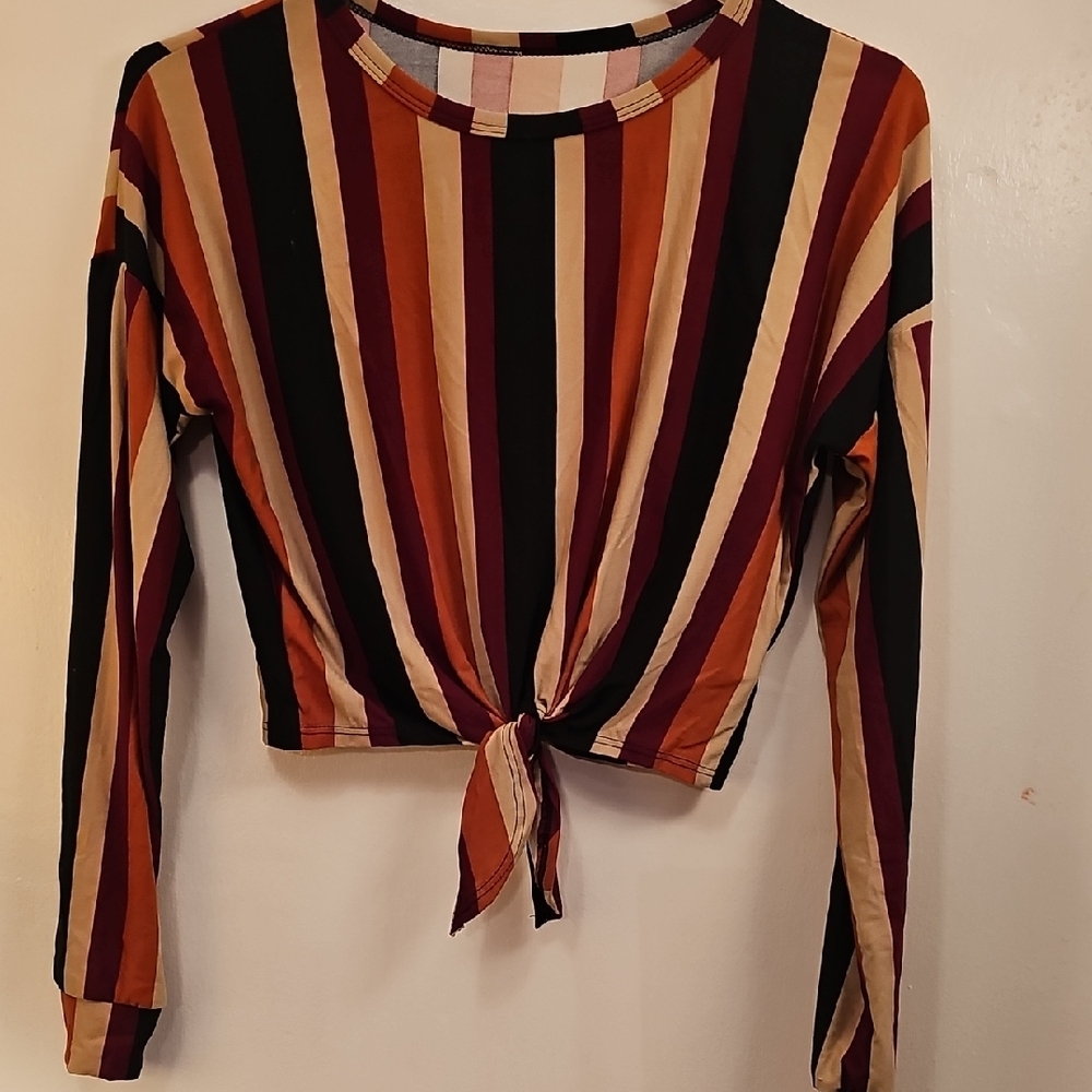 Cute Crop Top Tie-Front Blouse